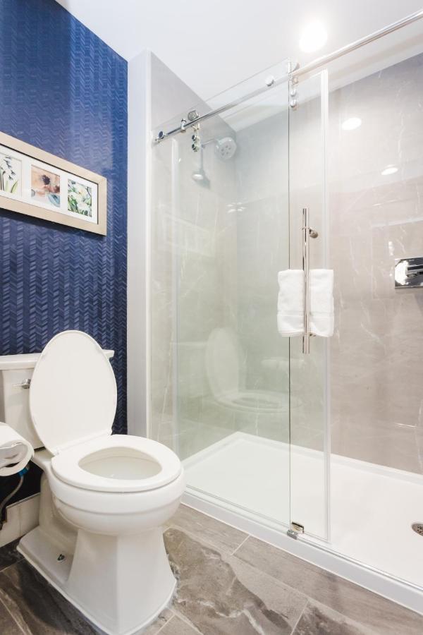 Palace Inn Blue Houston East Beltway 8 Ngoại thất bức ảnh